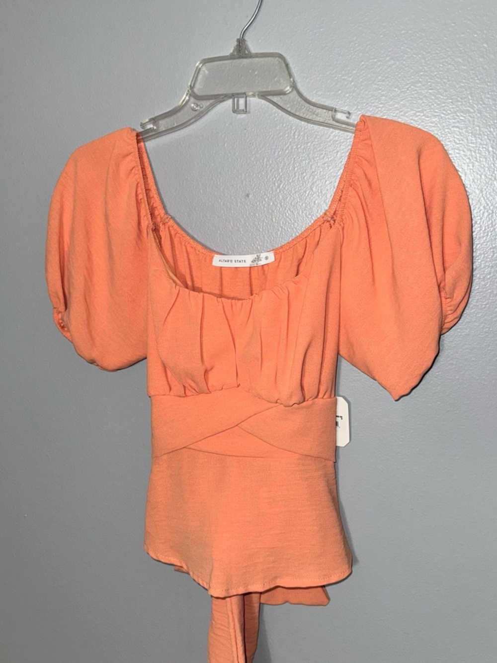 Altar'd State Coral Puff-Sleeve Peplum Top